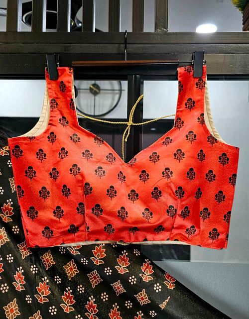 Load image into Gallery viewer, Women Special Lehenga Choli Dupatta mahezon
