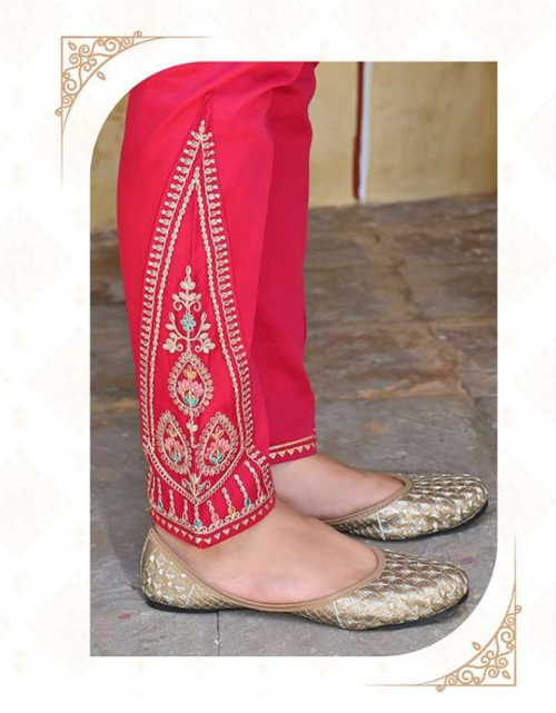 Load image into Gallery viewer, Women&#39;s Pink Embroidery Naira Cut Kurti Pant with Dupatta Set
