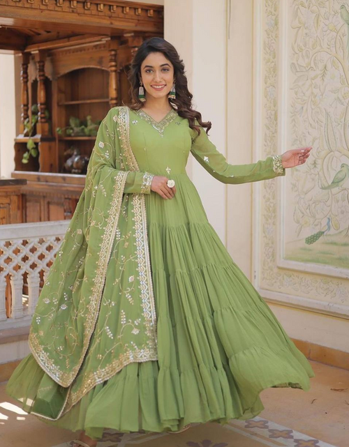 Load image into Gallery viewer, Women&#39;s Green Mehendi Party wear Lehenga Choli Dupatta Suit mahezon
