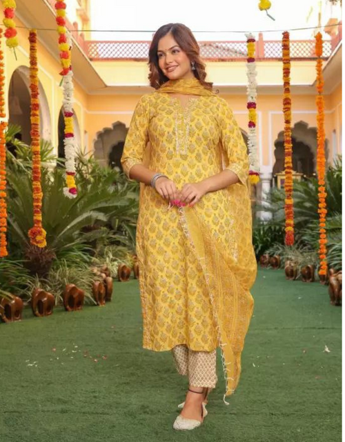 Load image into Gallery viewer, Yellow Pure Cotton Women Kurti Pant with Dupatta Suit mahezon
