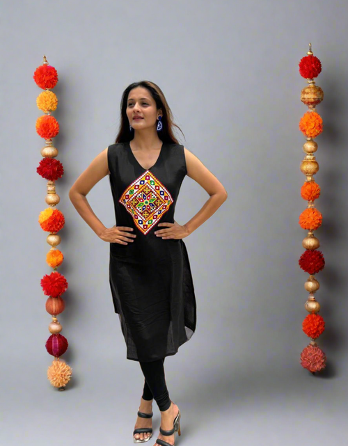 Load image into Gallery viewer, Navratri  Women Traditional Black Kurti mahezon
