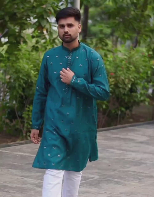 Load and play video in Gallery viewer, Traditional Ethnic Indian Men&#39;s Kurta Pajama Set
