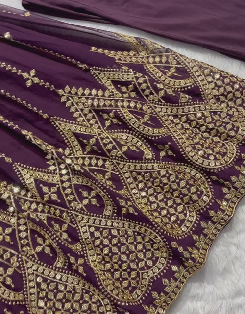 Load and play video in Gallery viewer, Women&#39;s Designer Anarkali Kurta Pant Dupatta Suit for Wedding and Raksha bandhan
