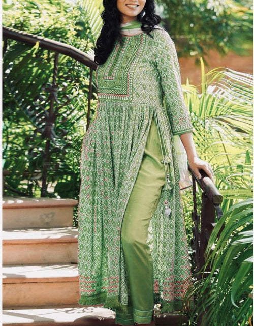 Load image into Gallery viewer, Beautiful Green Embroidery Naira cut Kurti Pant with dupatta set.  mahezon
