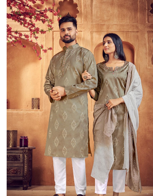 Load image into Gallery viewer, Beautiful Traditional Brown Matching Couple Dress. mahezon
