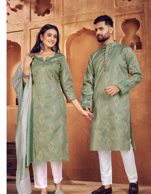 Load image into Gallery viewer, Beautiful Traditional Green Matching Couple Dress. mahezon
